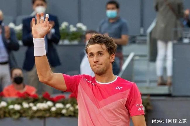 球衣上签名 球衣上签名